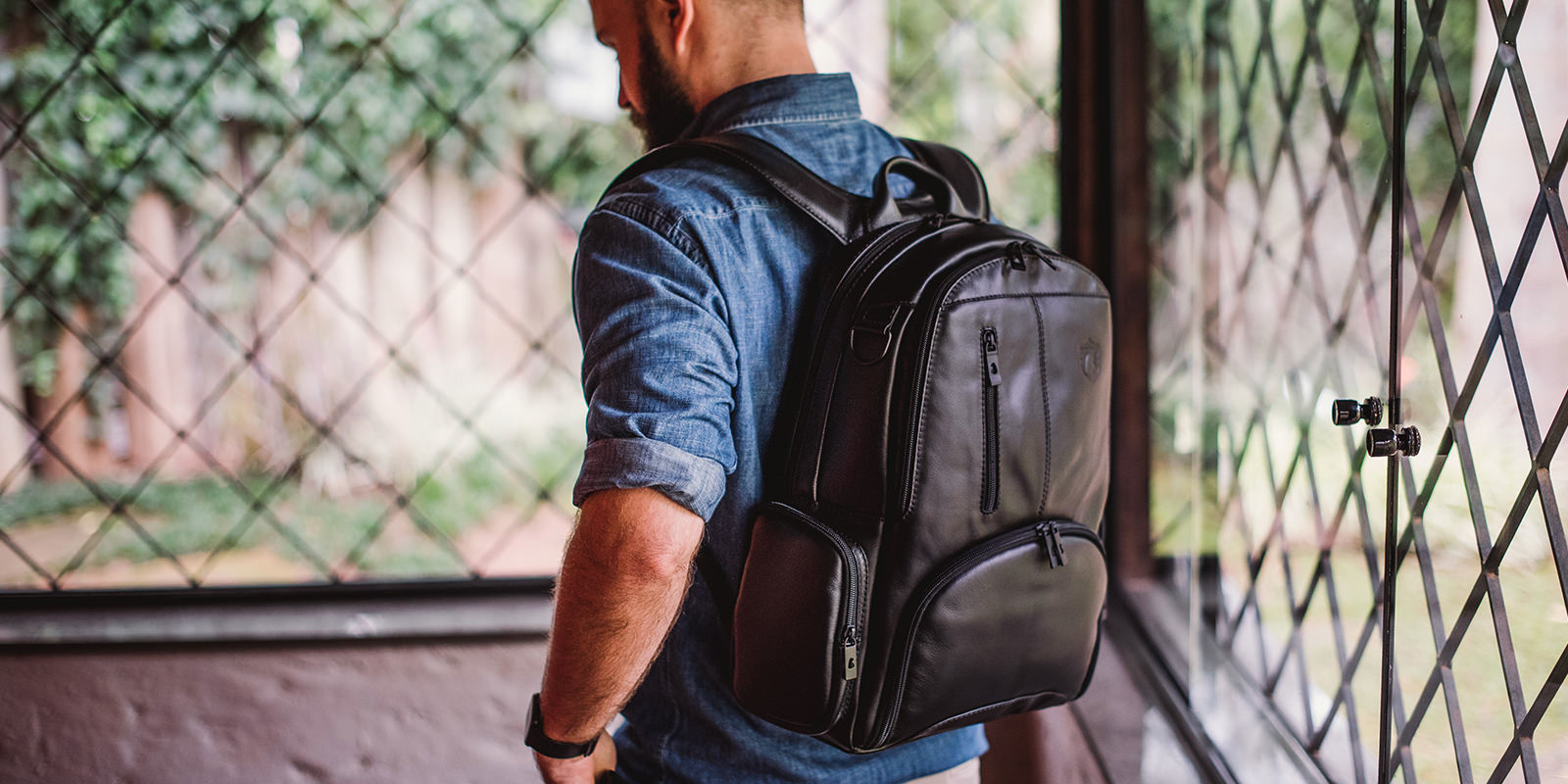 Mochila de couro para notebook NW072B