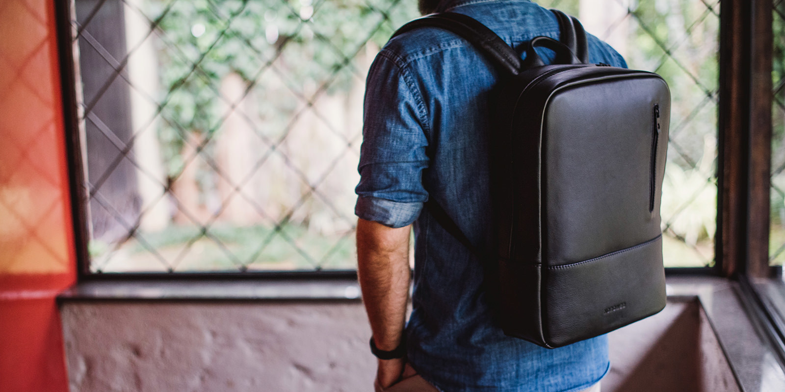Mochila de couro para notebook Nômade NW089A